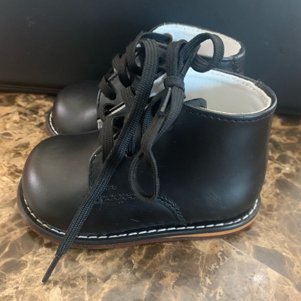 Josmo size 3 hard bottom walking/dress shoes.